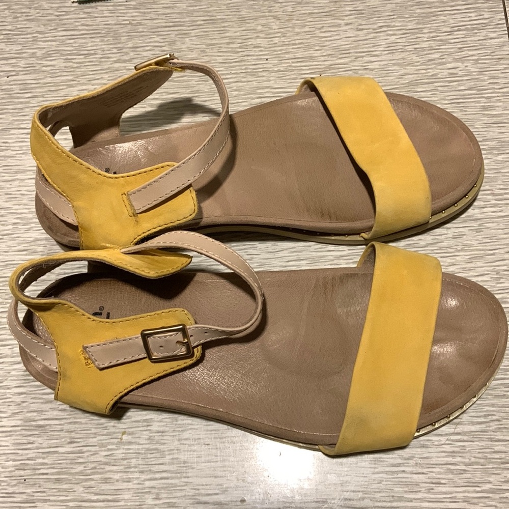 EARTH SANDALS 8